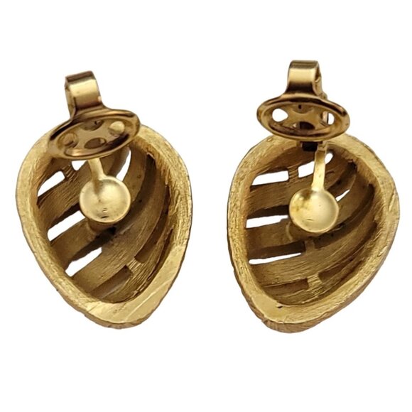 Trifari Crown Over T Gold Tone Egg-Shaped Clip On Earrings, Signed K132 - Picture 6 of 9